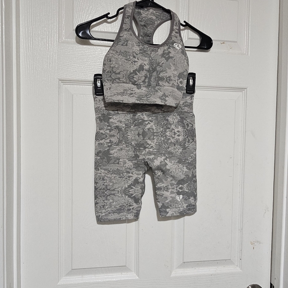 Womens Best Other - Gray Patterned Women's Activewear Set